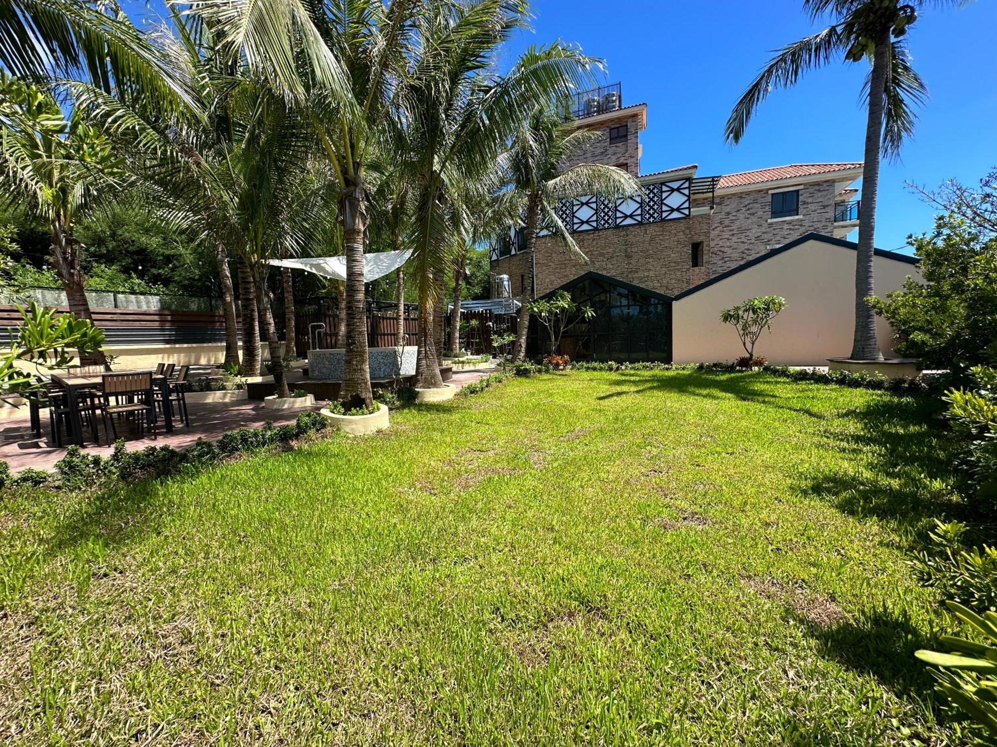 南灣飯店 Kenting Nanwan Hotel ภายนอก รูปภาพ
