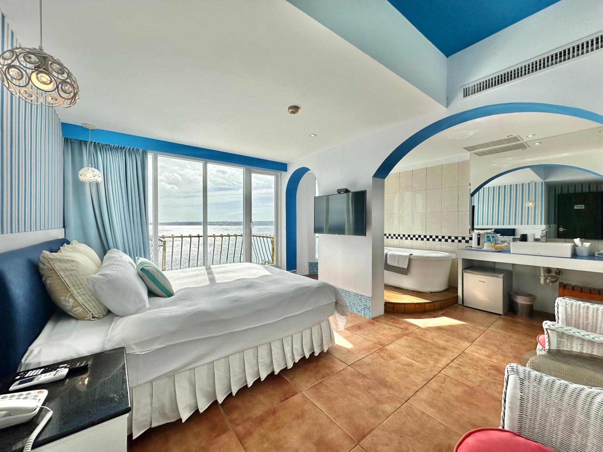 南灣飯店 Kenting Nanwan Hotel ภายนอก รูปภาพ
